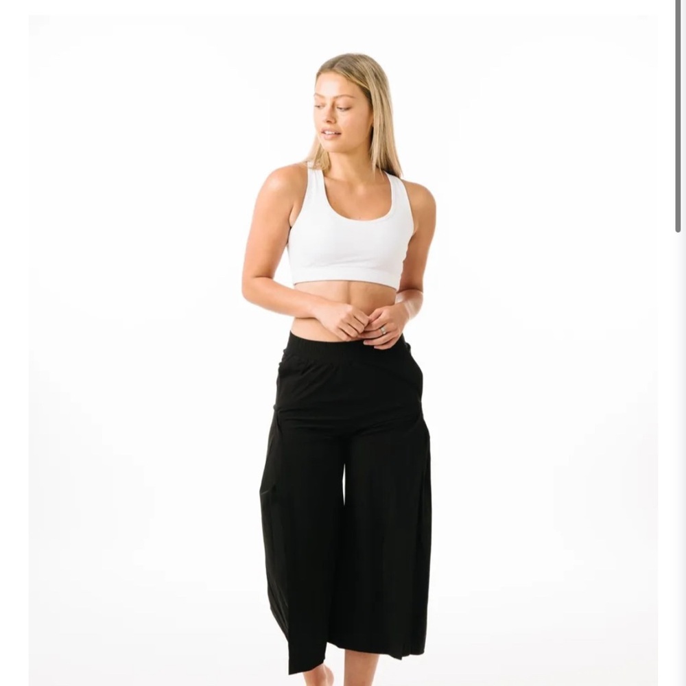 Zyia Black Work Flow Pants